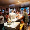 photo  il y avait foule au comptoir de la cave pour sa dernière soirée ce jeudi 12 juin 2025 à alençon (orne). 