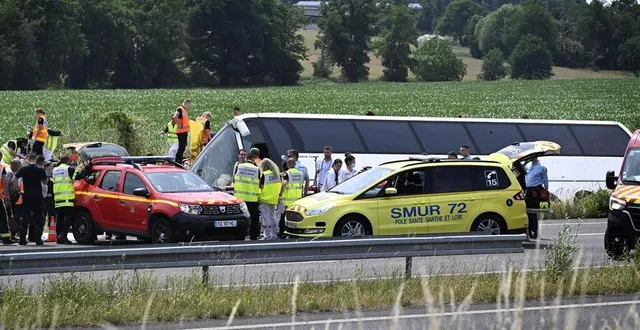 photo  l’accident de car survenu vendredi 15 juin sur l’a81, près du mans, a l’un des bilans les plus lourds de ces dernières années.  &copy;  marc ollivier/ouest-france 