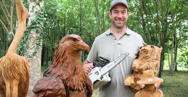 photo  yannick monsimert expose ses œuvres pour la première fois au grand public à l’occasion de l’événement asnières des bois, à asnières-sur-vègre, samedi 14 et dimanche 15 juin 2025.  &copy;  ouest-france 