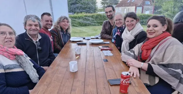 photo  l’équipe se prépare activement pour une soirée réussie.  &copy;  ouest-france 
