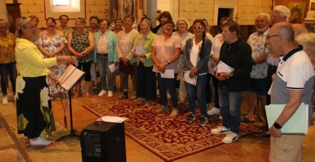 photo  les poly’sons travaillent leur répertoire sous la direction de béatrice laffont-lozes-boulay, cheffe de chœur.  &copy;  ouest-france 