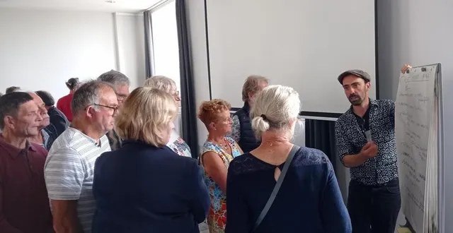 photo  une rencontre participative a été organisée par le réseau rhizome concernant l’espace test agricole de la raterie.  &copy;  ouest-france 