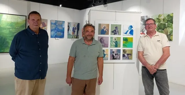 photo  dans la galerie de pignerolle à saint-barthélemy-d’anjou (maine-et-loire), devant les œuvres de philippe chauveau, les trois collègues et amis jean-claude jehannet, alex leroux et philippe chauveau.  &copy;  ouest-france 