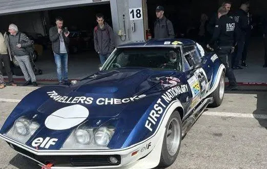 photo  des voitures exceptionnelles.  &copy;  le maine libre 