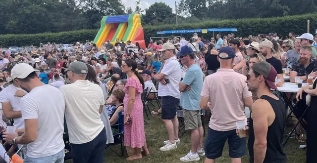 photo  vendredi soir, le stade s’est transformé en véritable terrain de jeux et de spectacles à l’occasionde la fête de l’école, organisée par l’association des parents d’élèves.  &copy;  co 