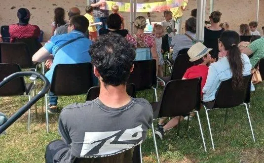 photo  une trentaine de personnes ont assisté à la lecture musicale organisée parla bibliothèque.  &copy;  ouest-france 