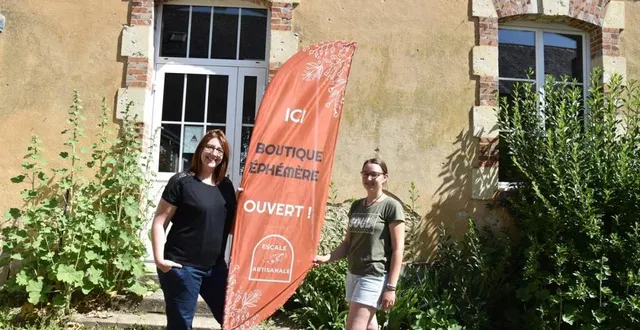 photo  julie et philippine préparent activement leur installation.  &copy;  le maine libre 