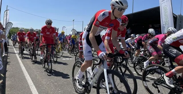 photo  en 2023, 105 coureurs avaient pris le départ du tour cycliste de l’huisne sarthoise.  &copy;  archives le maine libre 