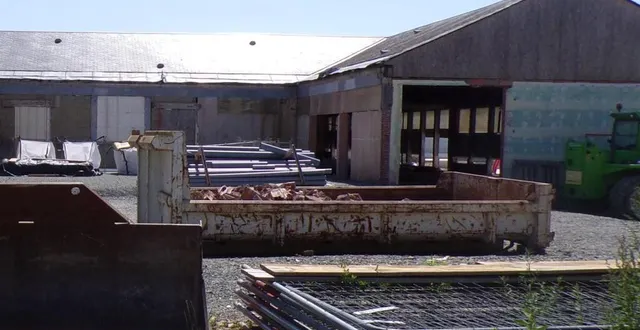 photo  les travaux du futur pôle petite enfance et enfance sont dans les temps.  &copy;  le maine libre 