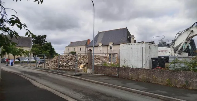 photo  la maison près des anciens jardins a été démolie.  &copy;  co 