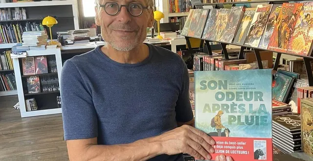 photo  samuel chauveau, patron de la librairie bulle, coorganise la toutou party.  &copy;  le maine libre 