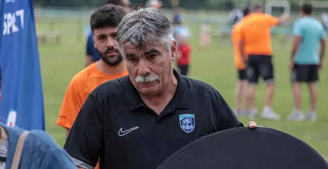 photo  alain rouger, président du district des deux-sèvres, ici lors de la journée nationale des débutants à échiré, samedi 14 juin 2025.  &copy;  co - jordan magneron 