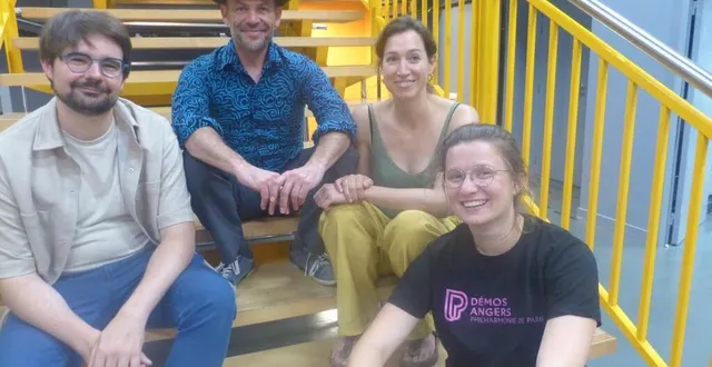 photo  tangy bouvet, le chef d’orchestre de démos, vincent loiseau alias kwal le récitant, caroline desmaison pour la danse et hélène de law de lauriston pour la musique, intervenantes démos.  &copy;  ouest-france 