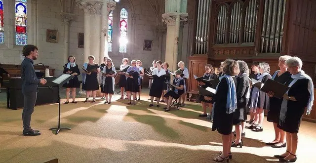 photo  le chœur de femmes de saumur a proposé un répertoire varié comprenant chants profanes et sacrés qui a été très applaudi.  &copy;  co 