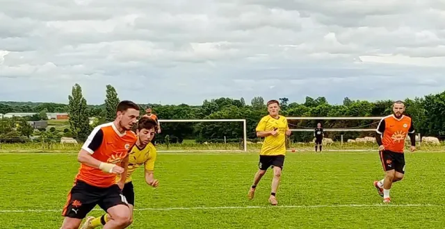 photo  16 équipes se sont rencontrées tout au long de la soirée.  &copy;  le maine libre 