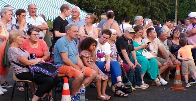 photo  il y avait beaucoup de monde pour cette fête de la musique.  &copy;  le maine libre 