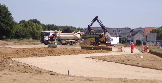 photo  les travaux au parc des douves côté avenue félix-génessel.  &copy;  ml 