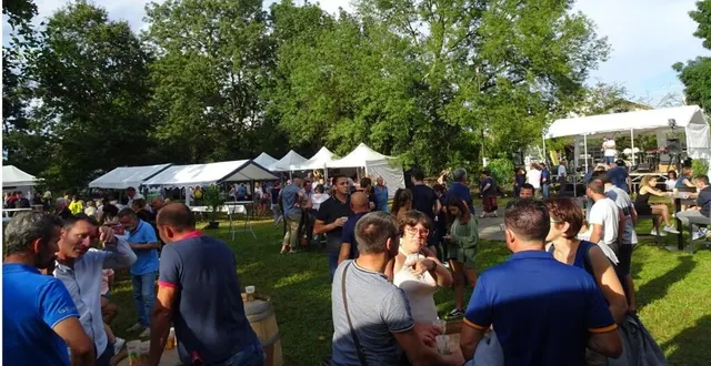 photo  la fête communale revient samedi sur la promenade du souvenir comme tous les deux ans, ici lors d’une édition précédente.  &copy;  archives ouest-france 