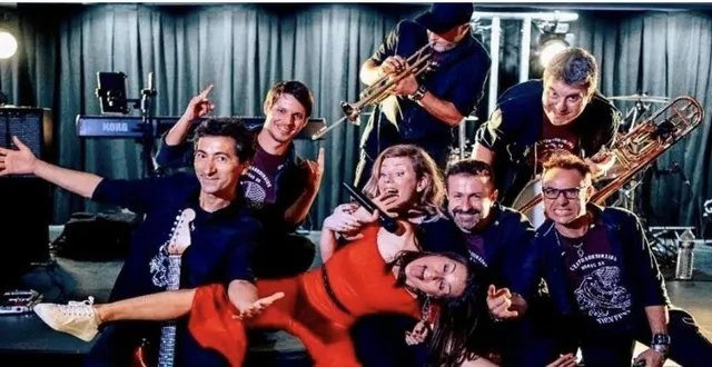 photo  le groupe de reprise nantais poptime qui se produira ce vendredi sur la scène du parc de l’huisne.  &copy;  laurent masureo 