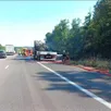 photo  la remorque d'un camion a pris feu sur l'a28 en sarthe. 