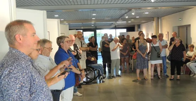 photo  les invités présents au finissage lors des prises de paroles.  &copy;  ouest-france 