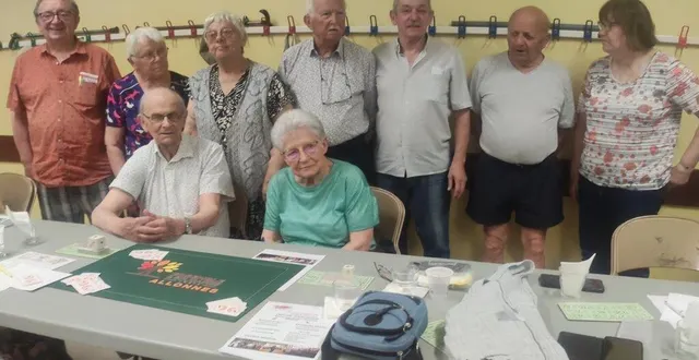 photo  une partie des retraités récipiendaires de cette édition.  &copy;  le maine libre 