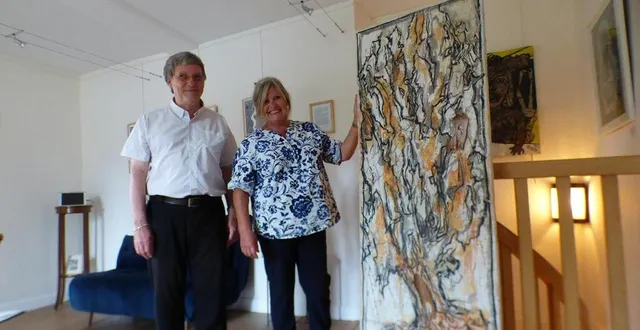 photo  une œuvre de l’angevin laurent noël présentée par les galeristes annie pelzak et alain cophignon en vue de la dernière exposition.  &copy;  ouest-france 