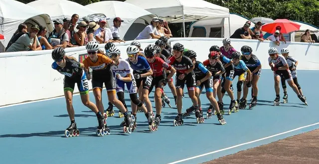 photo  la course en ligne des benjamines, samedi 21 juin au matin, sous le soleil de coulaines.  &copy;  arnaud despelchain 