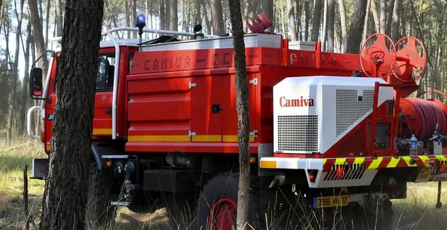 photo  le sinistre a nécessité l’intervention de 17 sapeurs-pompiers à mayet.  &copy;  archives le maine libre yvon loue 