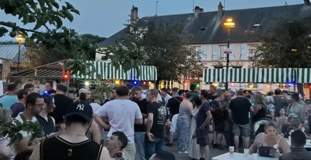 photo  belle ambiance dès la nuit tombée.  &copy;  ouest-france 