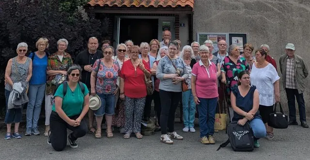 photo  la sortie des bénévoles et bénéficiaires du centre communal d’action sociale a eu lieu le vendredi 13 juin. les habitués de l’atelier la bricol’, des visiteurs à domicile et du transport solidaire se sont rendus au moulin de l’épinay. la journée a débuté par la confection de pizzas, où chacun a pu mettre la main à la pâte. après le partage de ce délicieux repas, visite du moulin. une journée riche en partages.  &copy;  ouest-france 