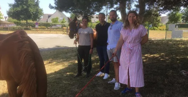 photo  pauline jarno, équicienne, arnaud le bourg, chef de service à l’itep, jérémie bonneau, doctorant en psychologie et géraldine vincelot, éducatrice spécialisée.  &copy;  co. 