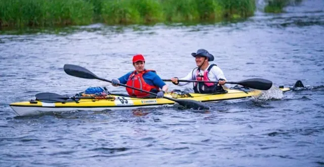 photo  sandra gacic et jacqui perche lors d’une étape de la course loire 725 qu’ils ont remporté dans leur catégorie la semaine dernière.  &copy;  ouest-france 