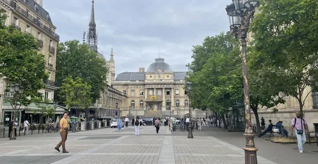 photo  la première journée de la quatrième semaine du procès chiolo, à la cour spéciale de paris, n’a pas pu avoir lieu en raison d’une panne de courant sur l’île de la cité.  &copy;  ouest-france 