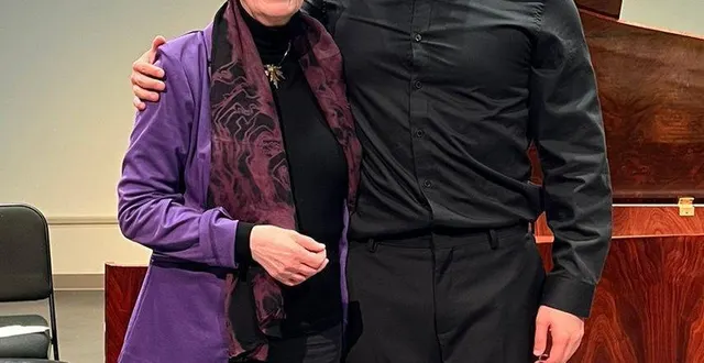 photo  laure colladant avec hyo won chun.  &copy;  le passage 