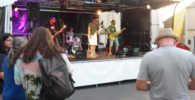 photo  la fête de la musique, samedi 21 juin.  &copy;  co 