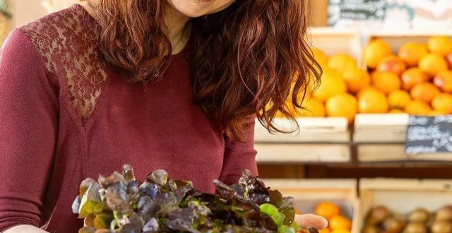 photo  emma herlin, madame ginger, dans son magasin biomonde.  &copy;  ouest-france 