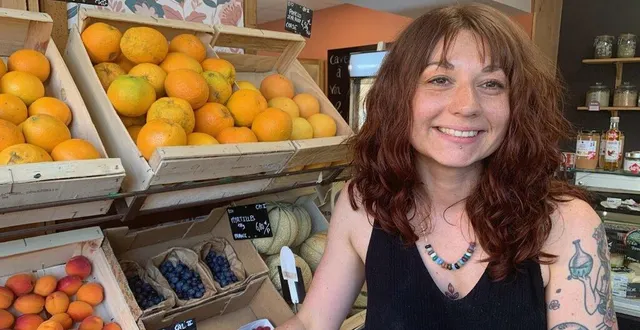 photo  la boutique d’emma herlin est sélectionnée pour le titre de meilleur commerce indépendant de france.  &copy;  le maine libre 