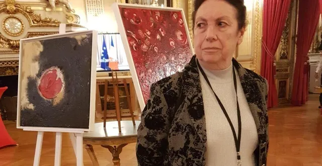 photo  ama perri a dessiné longtemps en noir et blanc avant de se révéler dans les couleurs.  &copy;  service communication longué-jumelles 