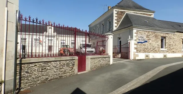 photo  la grille laissera place à une construction et un sas d’entrée avec portillon de sécurité.  &copy;  co 