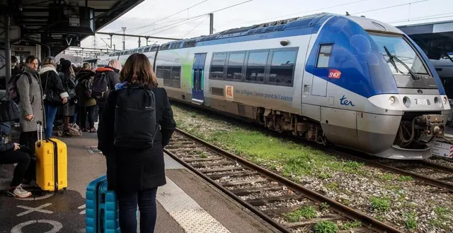 photo  aucun train ne circulera au départ de caen pour les destinations cherbourg, granville et rennes ce soir du mercredi 25 juin 2025.  &copy;  martin roche / archives ouest-france 