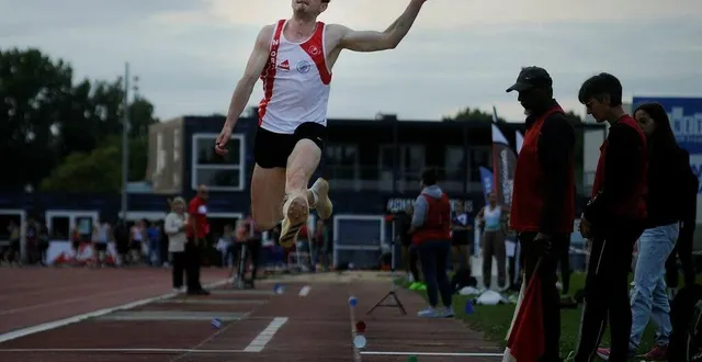 photo  samuel daviaud a vite connu le succès au triple saut.  &copy;  co – christophe bernard 