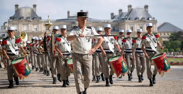 photo  la musique de la légion étrangère donnera un concert ouvert au public dans la cour d’honneur du quartier henri-iv du prytanée national militaire de la flèche (sarthe), ce samedi 28 juin 2025, à 20 h.  &copy;  lukasz barcik 