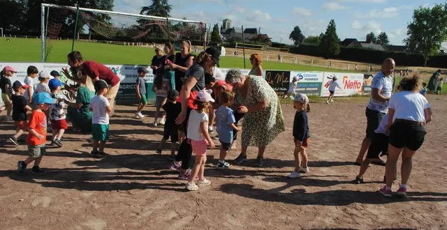 photo  un petit point était dessiné sur la main des écoliers à chaque tour effectué. après l’effort, tous les élèves ont eu droit à un goûter.  &copy;  co 