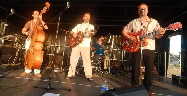 photo  le groupe gost highway a enthousiasmé le public.  &copy;  le maine libre 