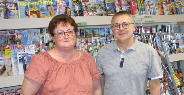photo  véronique et michel gaultier prennent leur retraite et n’ont pas trouvé de repreneur. ils mettent un terme, contraints et forcés, à ce commerce après 50 ans d’existence.  &copy;  co 