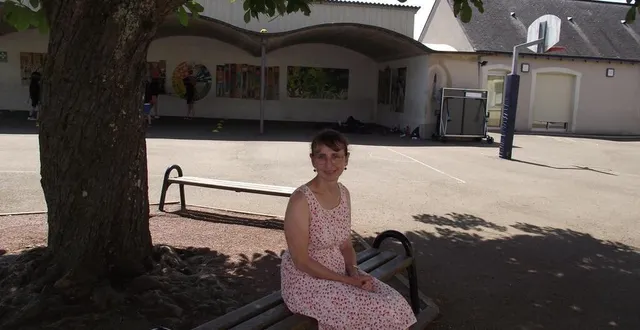 photo  trente ans après avoir été nommée à l’école le marronnier de villaines-sous-malicorne, la directrice, delphine endrès, s’apprête à prendre sa retraite.  &copy;  ouest-france 