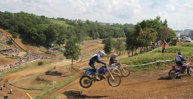photo  la 72e édition du moto-cross de douvenant se tiendra ce dimanche 29 juin à saint-brieuc.  &copy;  archives ouest-france 