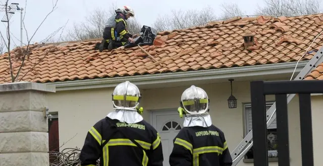 photo  les vents violents ont fait des dégâts à segré-en-anjou bleu et dans les communes aux alentours.  &copy;  illustration co 