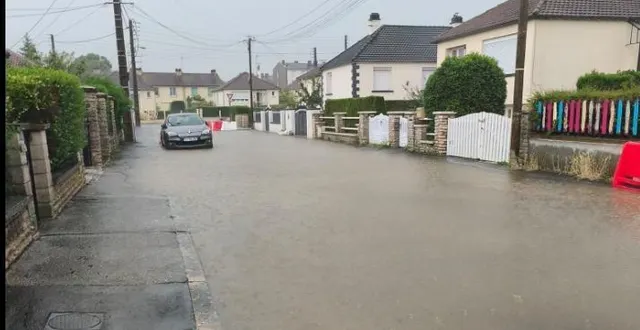 photo  la rue du 6-juin-1944 dans le quartier saint-michel à argentan (orne), après les fortes pluies du mercredi 25 juin 2025.  &copy;  capture facebook 